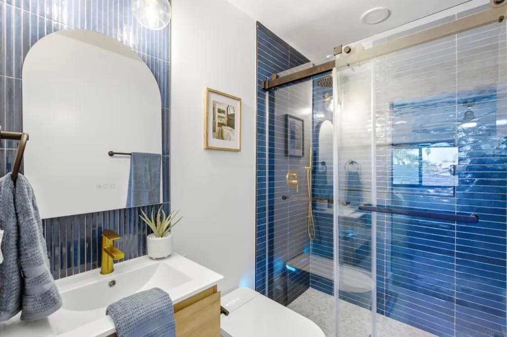 7619 Cortina Ct Carlsbad, CA 92009