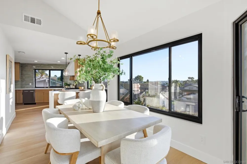 7619 Cortina Ct Carlsbad, CA 92009