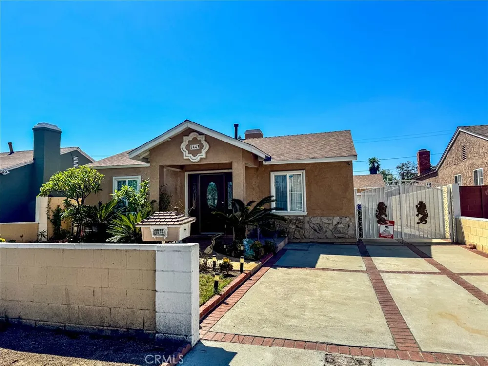 7443 Irvine Avenue North Hollywood, CA 91605