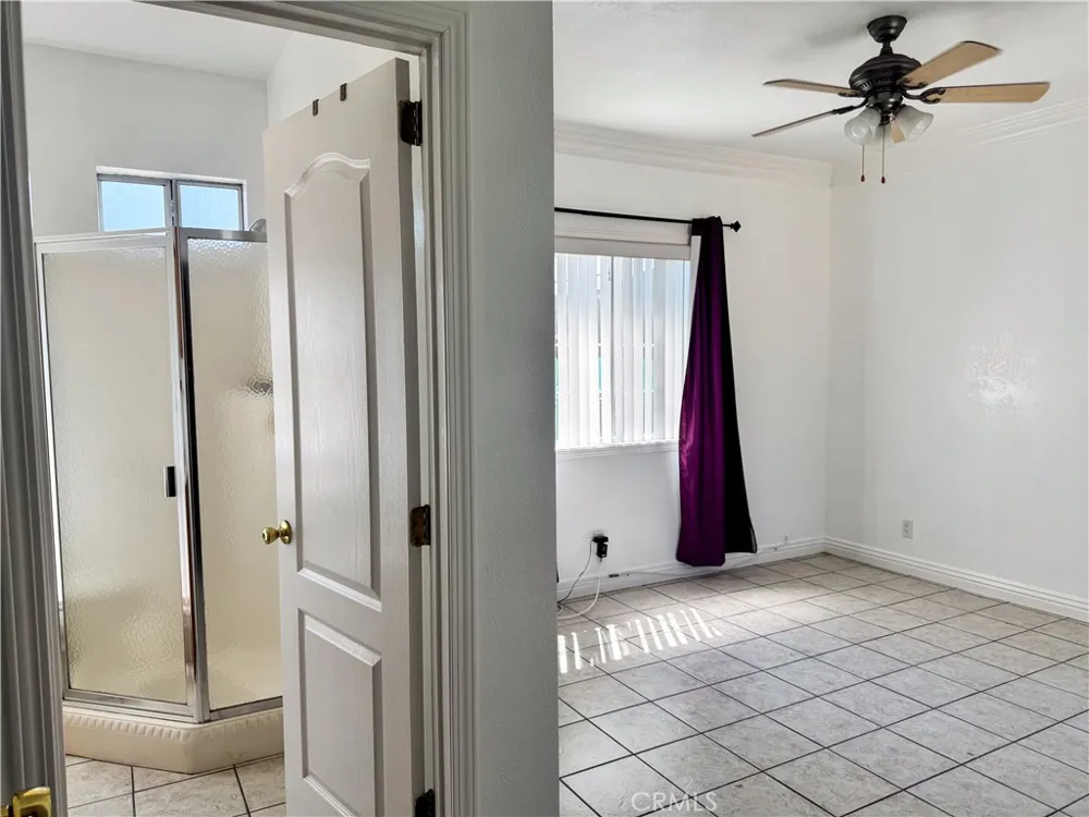 7443 Irvine Avenue North Hollywood, CA 91605