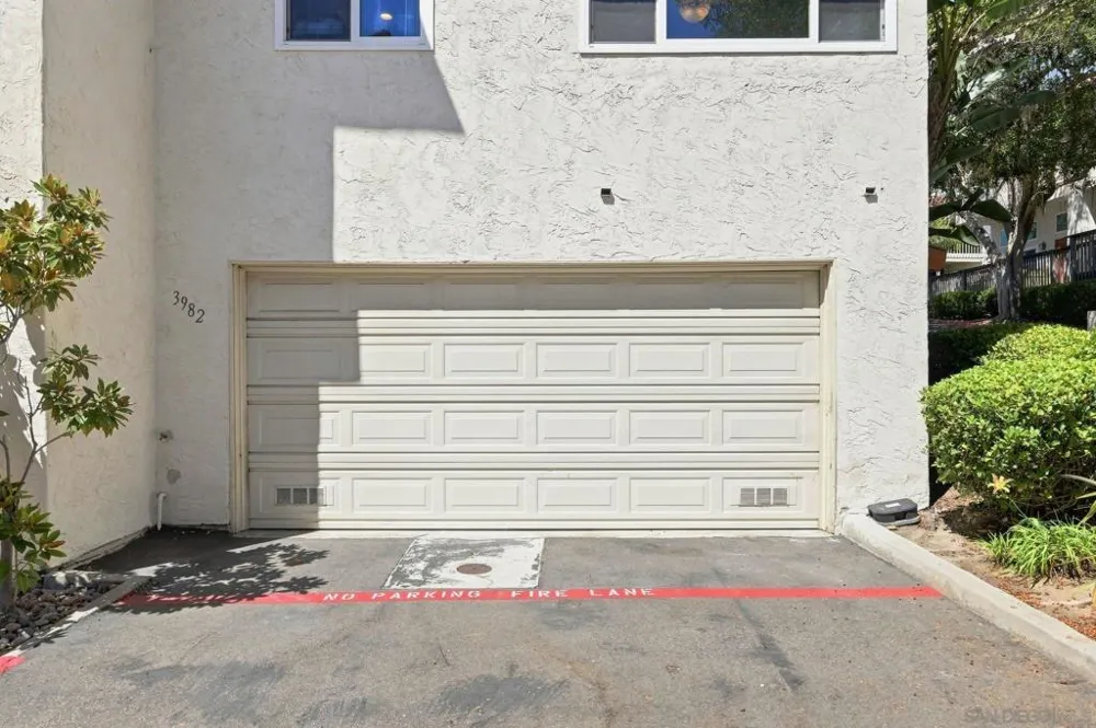 3982 La Jolla Village Dr La Jolla, CA 92037