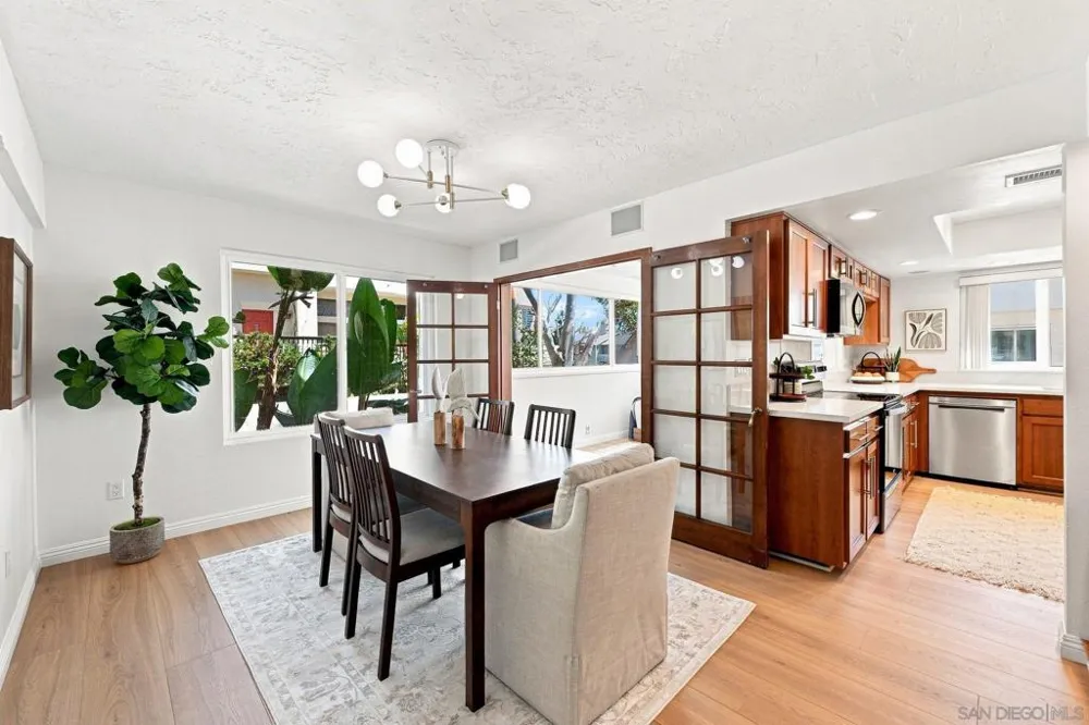 3982 La Jolla Village Dr La Jolla, CA 92037