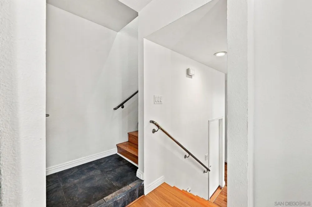 3982 La Jolla Village Dr La Jolla, CA 92037