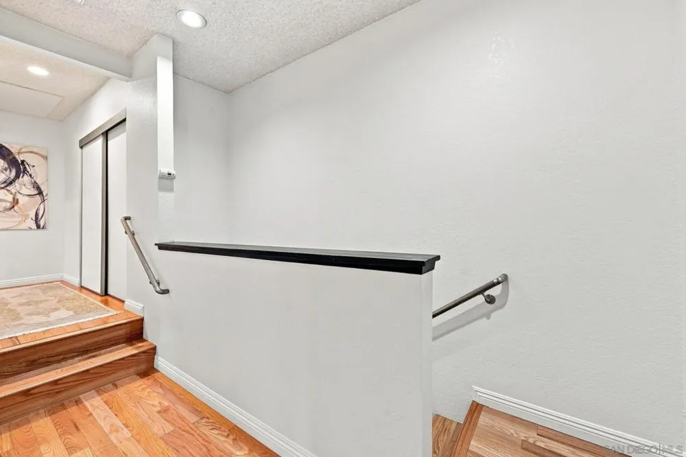 3982 La Jolla Village Dr La Jolla, CA 92037