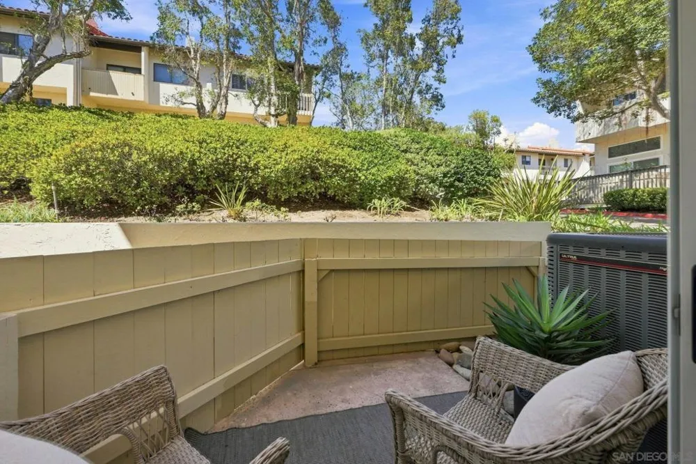 3982 La Jolla Village Dr La Jolla, CA 92037