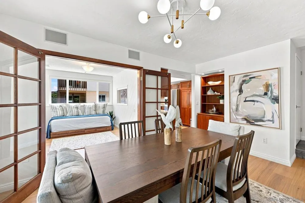 3982 La Jolla Village Dr La Jolla, CA 92037