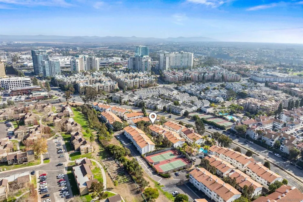 3982 La Jolla Village Dr La Jolla, CA 92037
