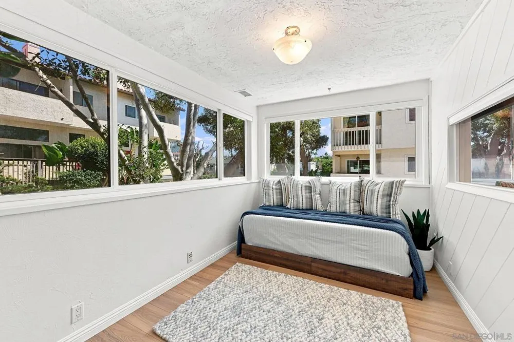 3982 La Jolla Village Dr La Jolla, CA 92037