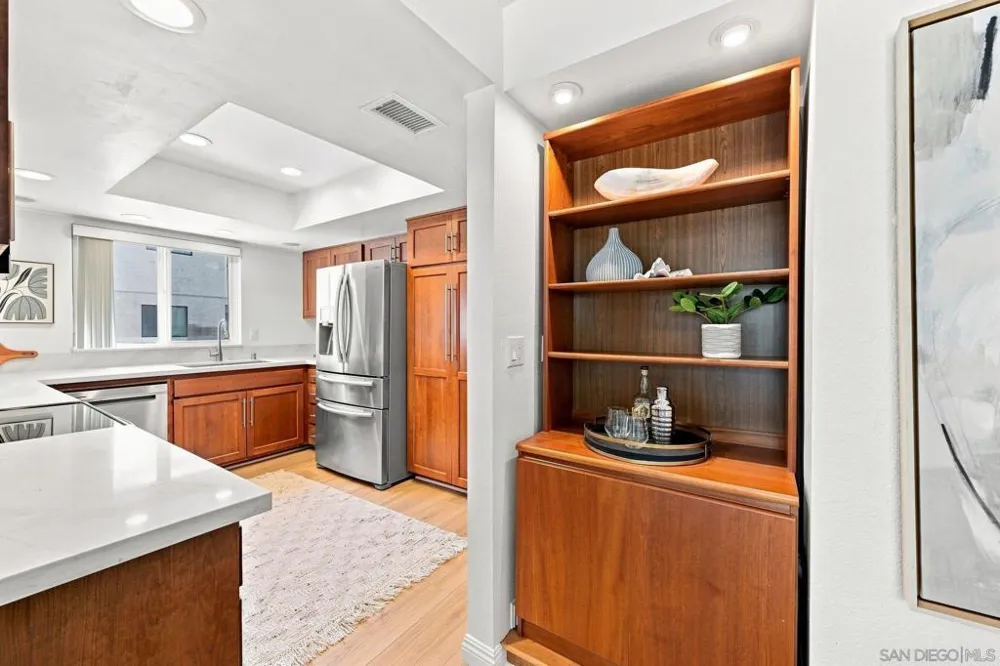 3982 La Jolla Village Dr La Jolla, CA 92037