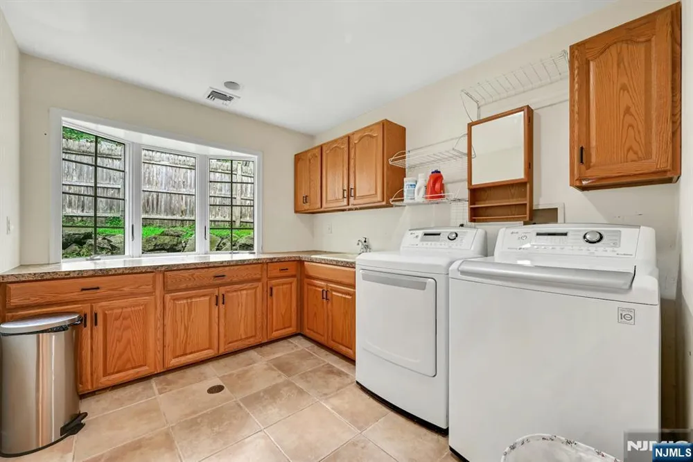 76 Briarwood Avenue Norwood, NJ 07648