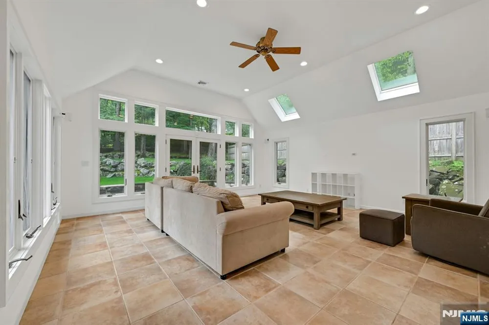 76 Briarwood Avenue Norwood, NJ 07648