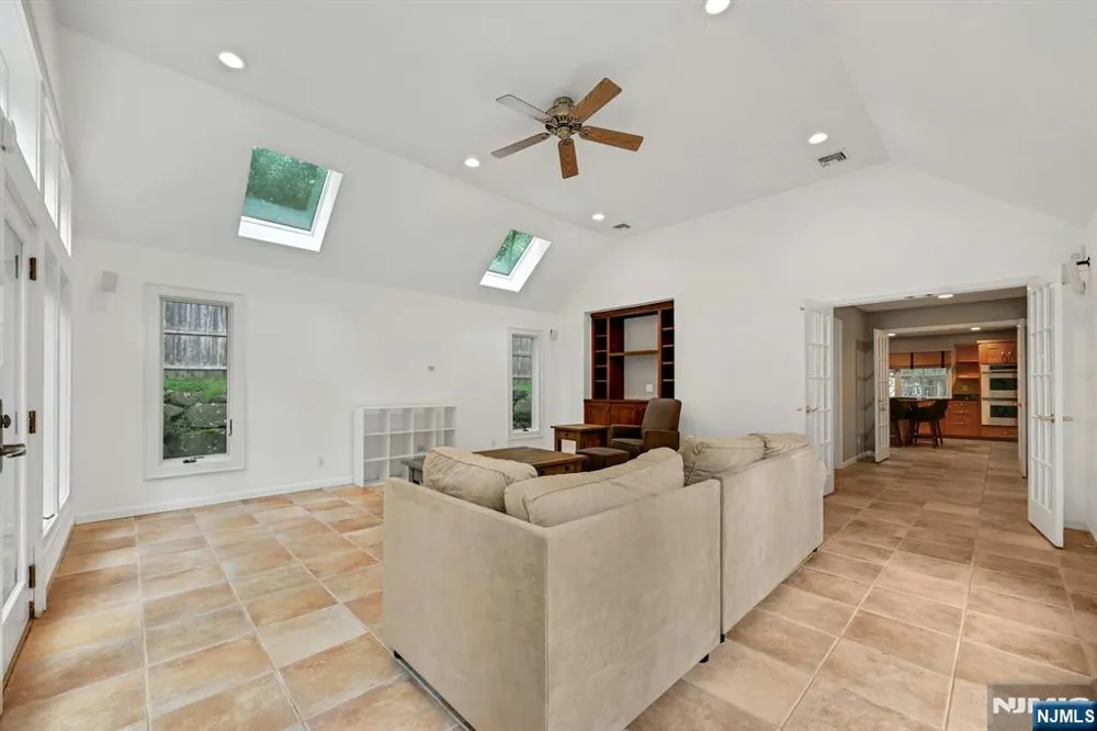76 Briarwood Avenue Norwood, NJ 07648
