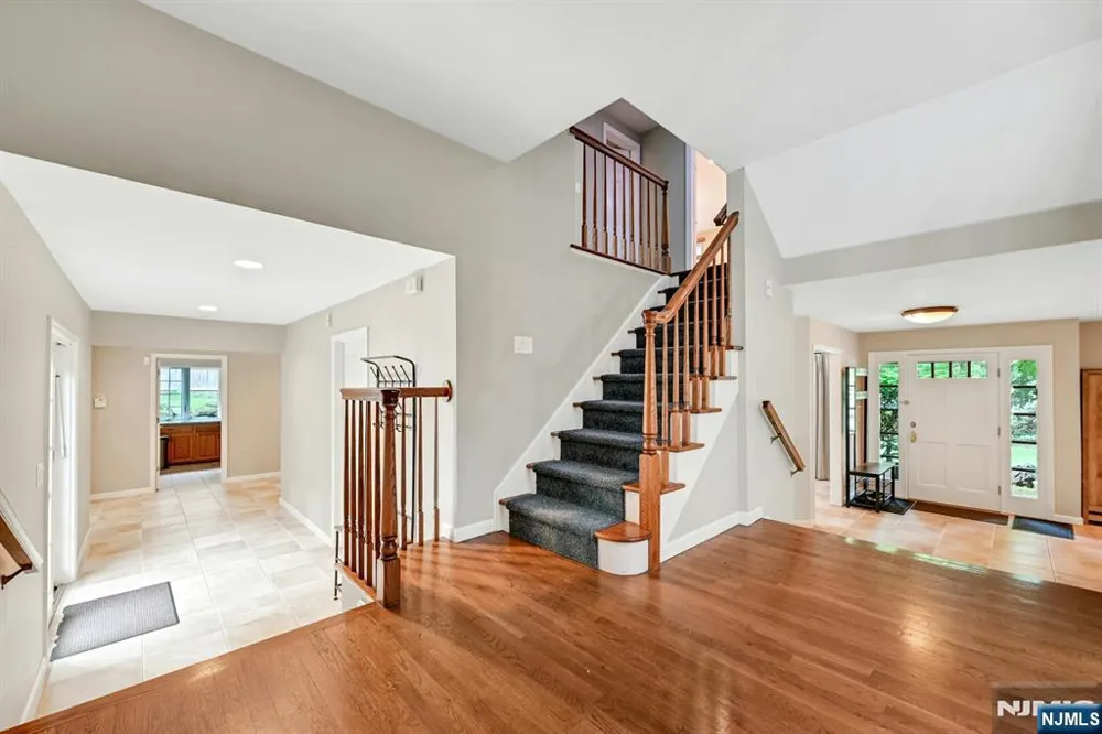 76 Briarwood Avenue Norwood, NJ 07648