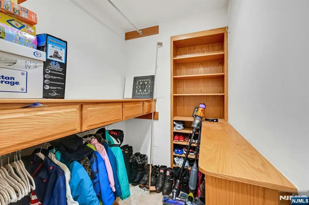 76 Briarwood Avenue Norwood, NJ 07648