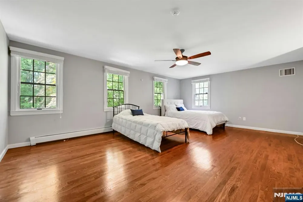 76 Briarwood Avenue Norwood, NJ 07648