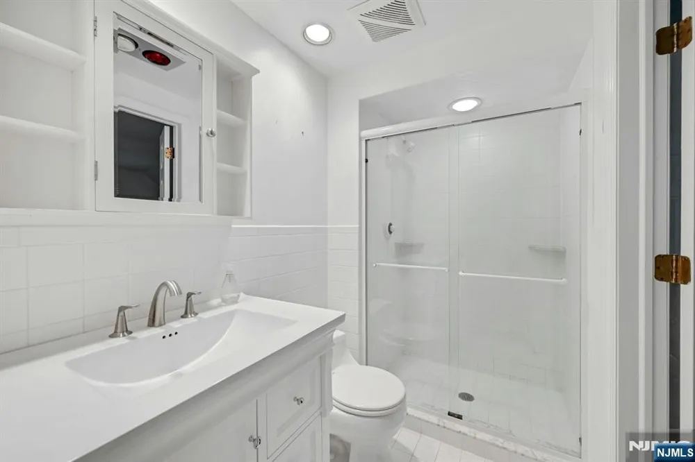 76 Briarwood Avenue Norwood, NJ 07648