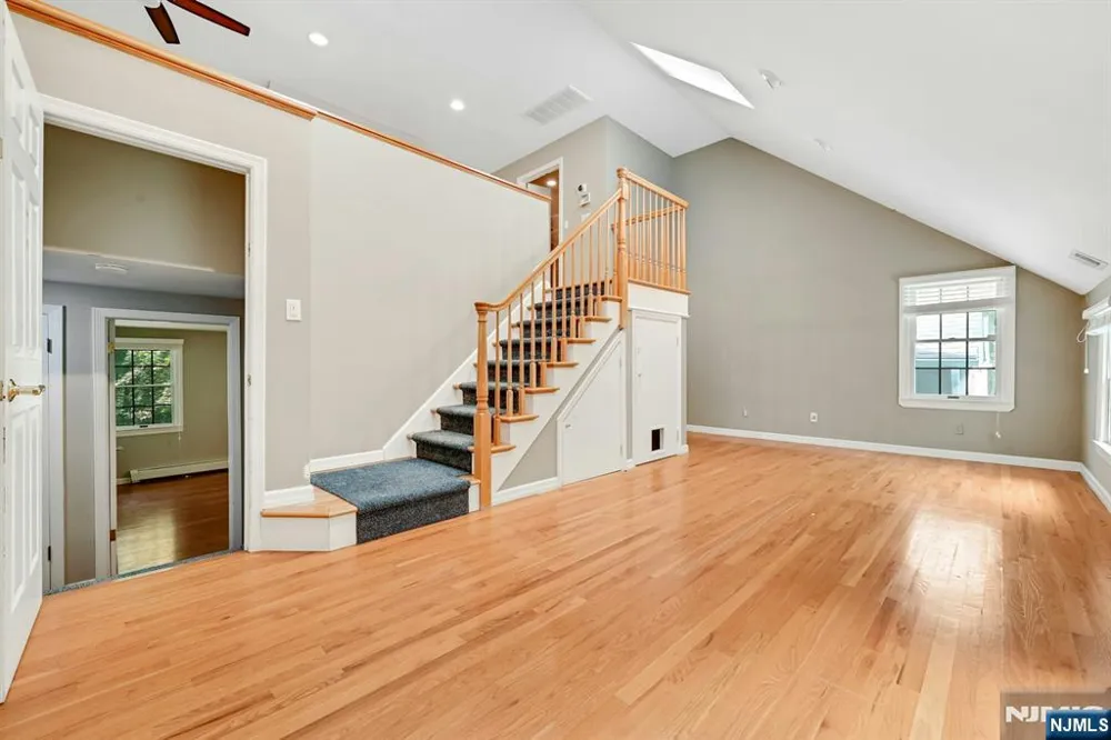 76 Briarwood Avenue Norwood, NJ 07648