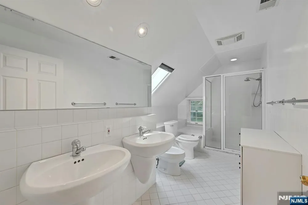 76 Briarwood Avenue Norwood, NJ 07648