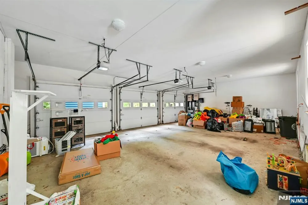 76 Briarwood Avenue Norwood, NJ 07648