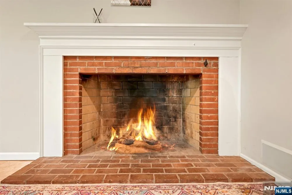 76 Briarwood Avenue Norwood, NJ 07648