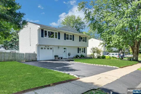33 Van Buren Avenue