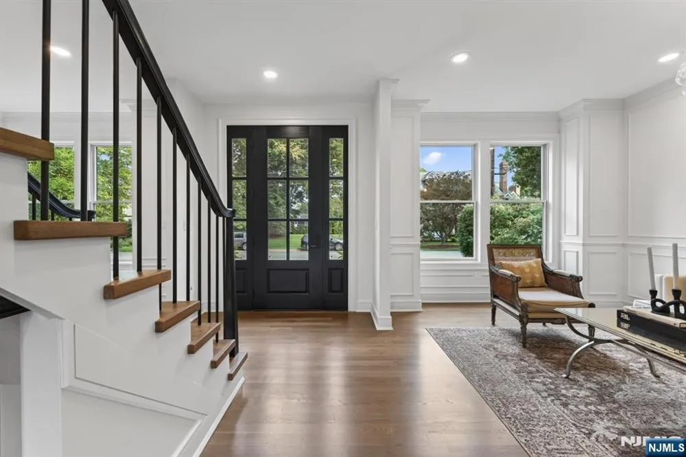 21 Pomona Avenue Pequannock Township, NJ 07444