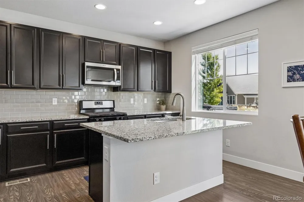27162 E Frost Place Aurora, CO 80016