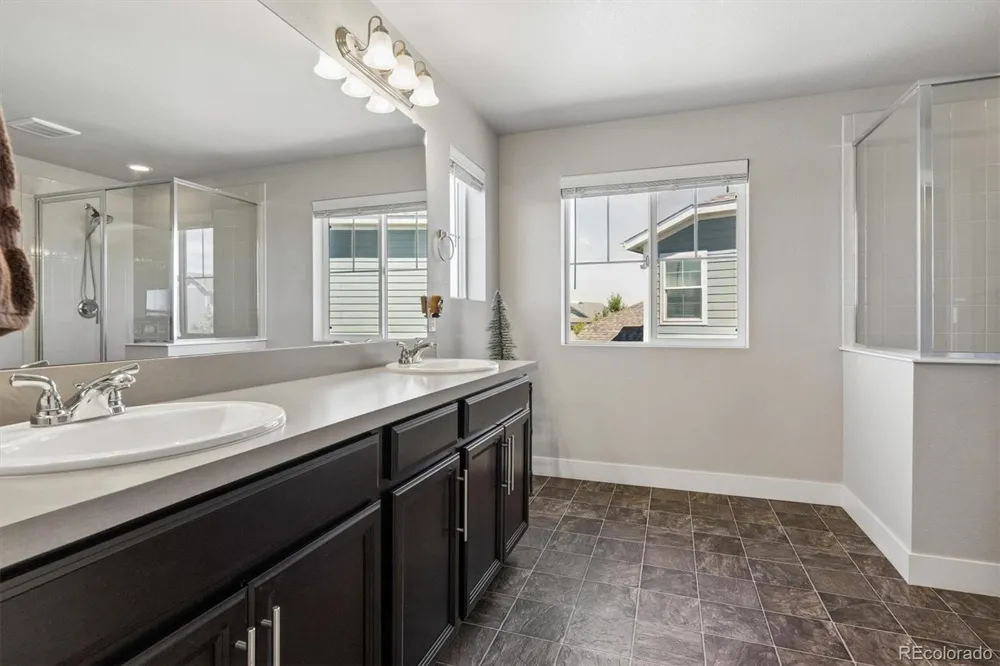 27162 E Frost Place Aurora, CO 80016