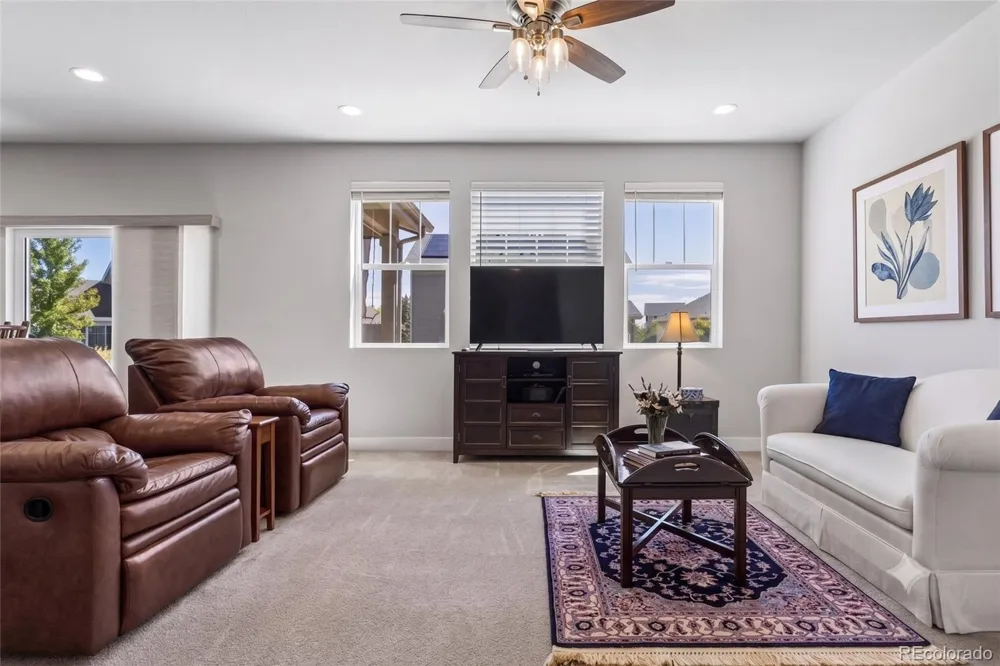 27162 E Frost Place Aurora, CO 80016