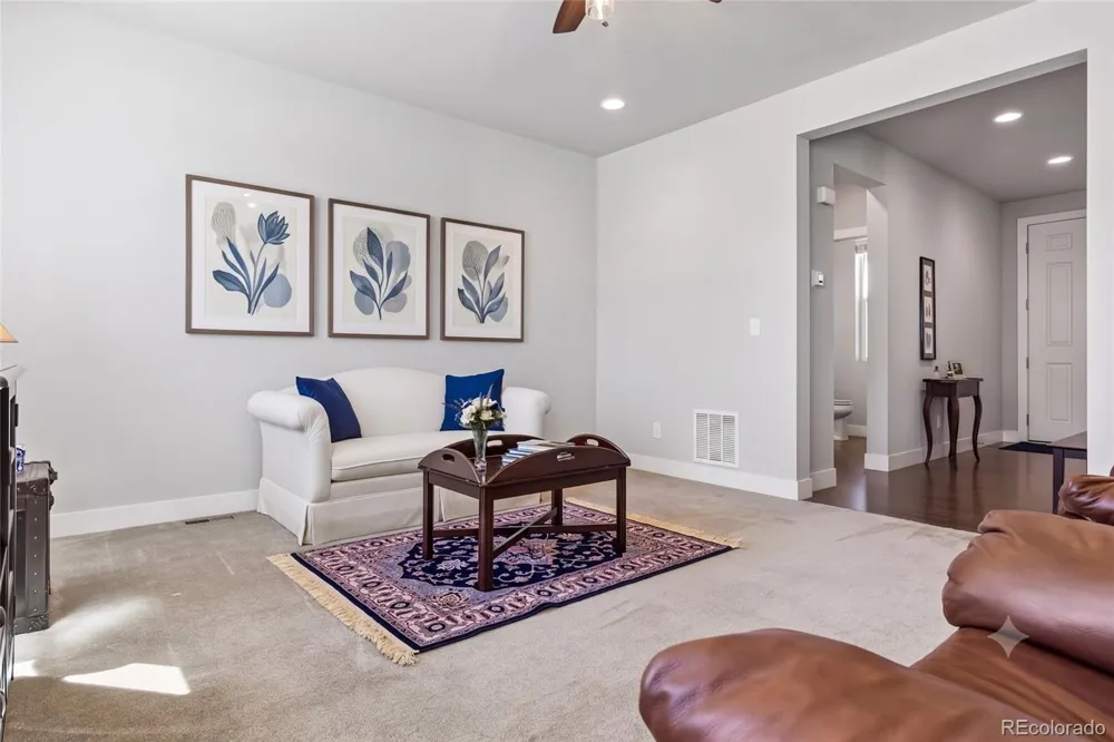 27162 E Frost Place Aurora, CO 80016