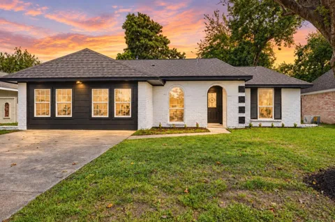 1030 Forestburg Drive