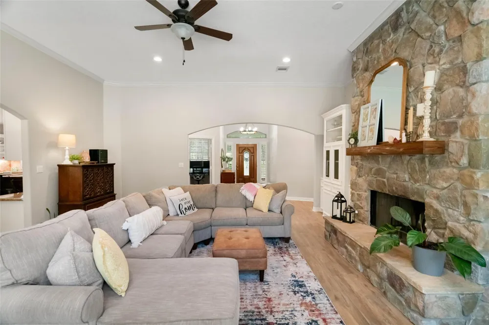 910 Commons Vista Drive Huffman, TX 77336