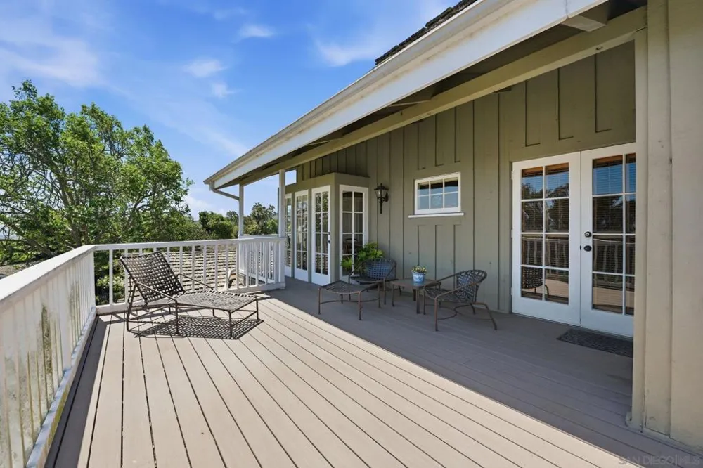 2954 Woodford Drive La Jolla, CA 92037