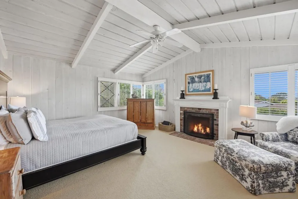 2954 Woodford Drive La Jolla, CA 92037