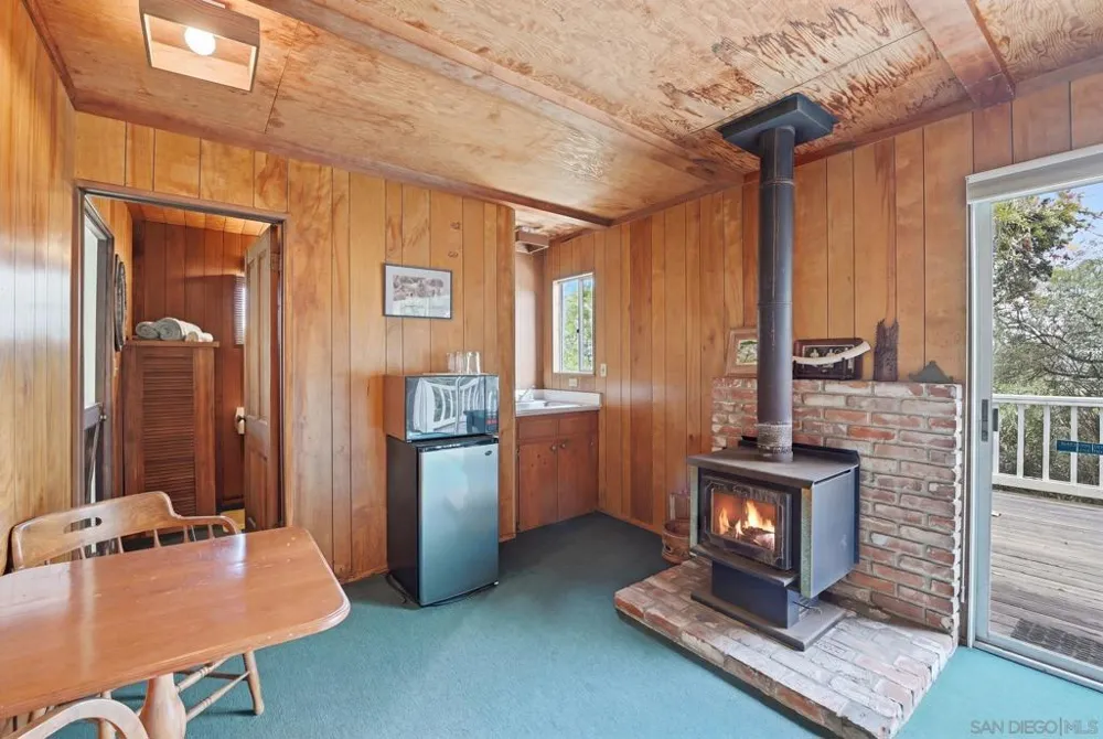 2954 Woodford Drive La Jolla, CA 92037