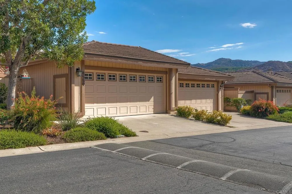 8559 Circle R Valley Lane Escondido, CA 92026