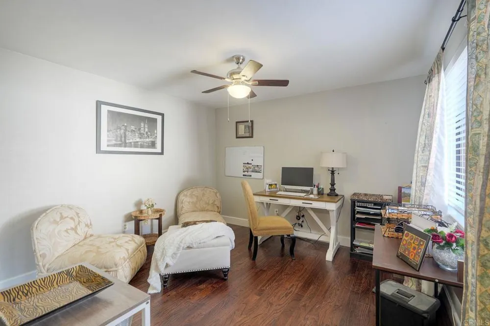 8559 Circle R Valley Lane Escondido, CA 92026