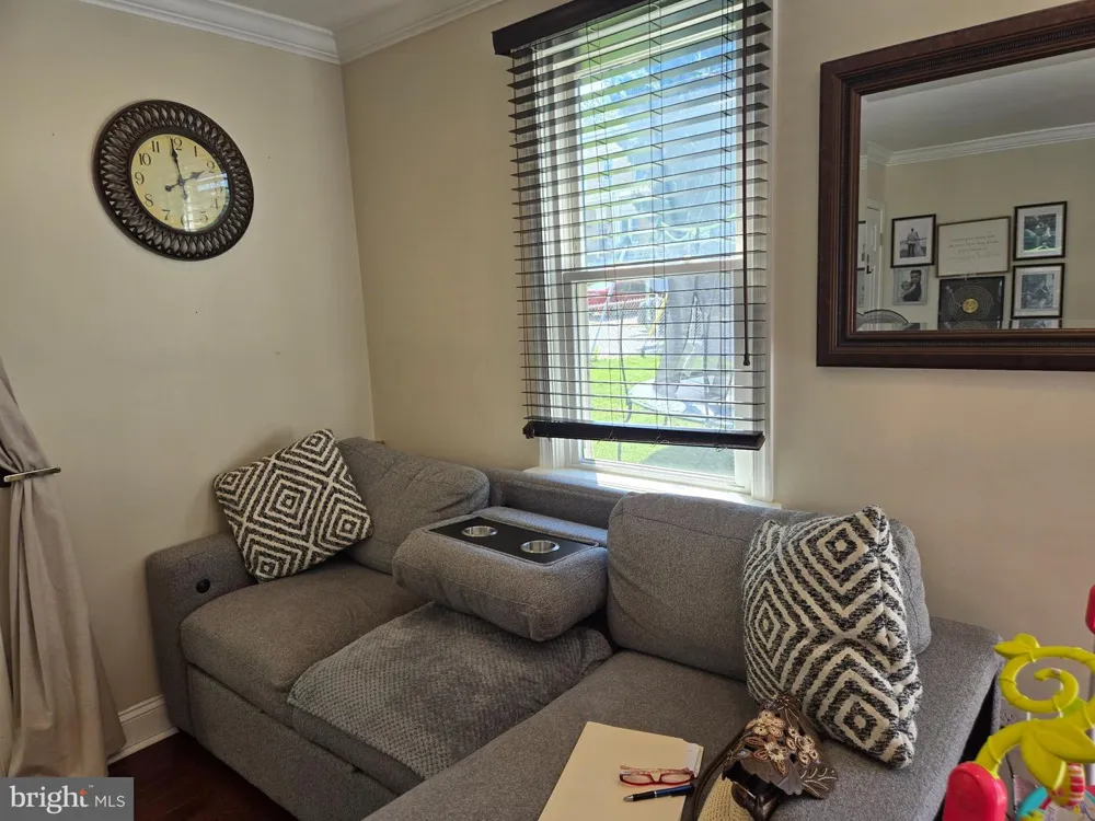 12 E WYNCLIFFE AVENUE Clifton Heights, PA 19018