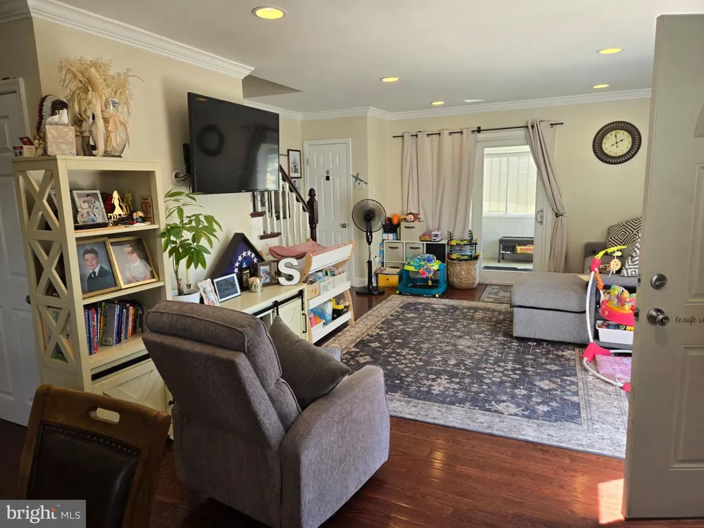 12 E WYNCLIFFE AVENUE Clifton Heights, PA 19018