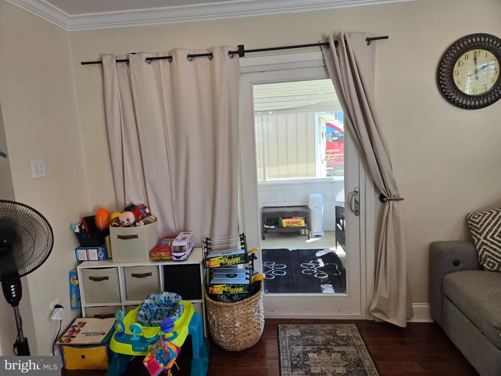 12 E WYNCLIFFE AVENUE Clifton Heights, PA 19018