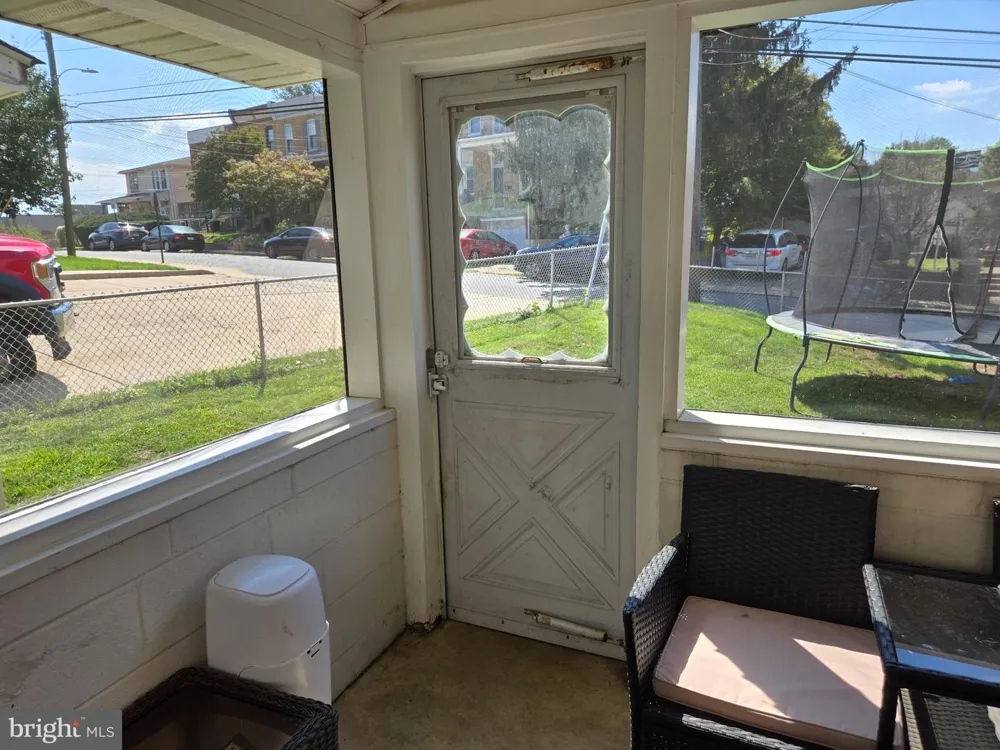 12 E WYNCLIFFE AVENUE Clifton Heights, PA 19018