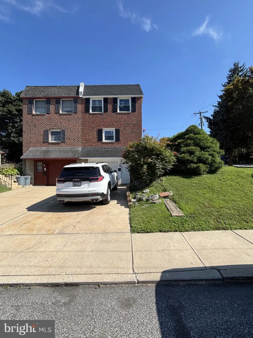 12 E WYNCLIFFE AVENUE Clifton Heights, PA 19018