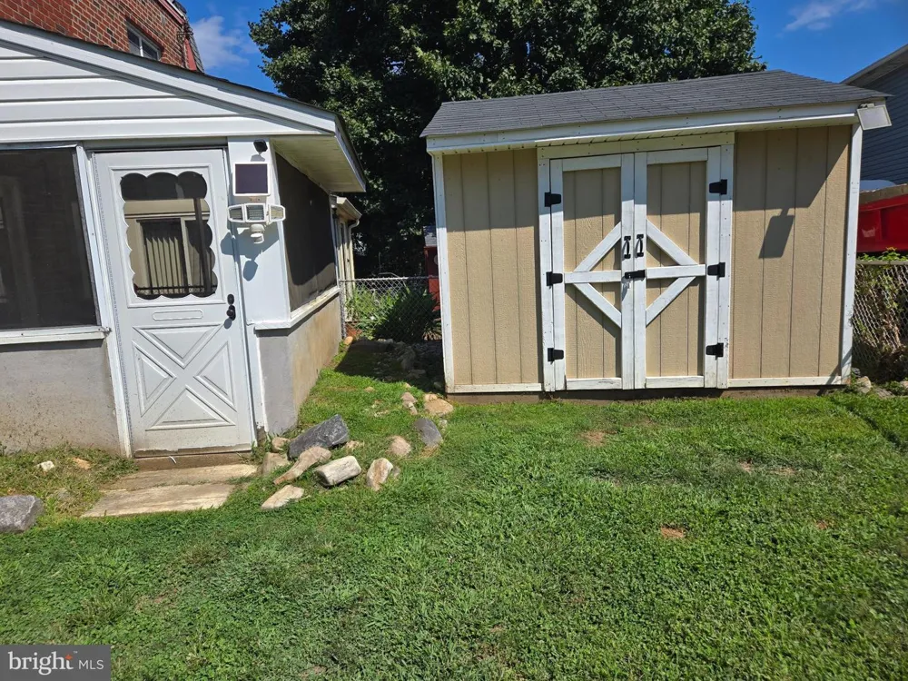 12 E WYNCLIFFE AVENUE Clifton Heights, PA 19018