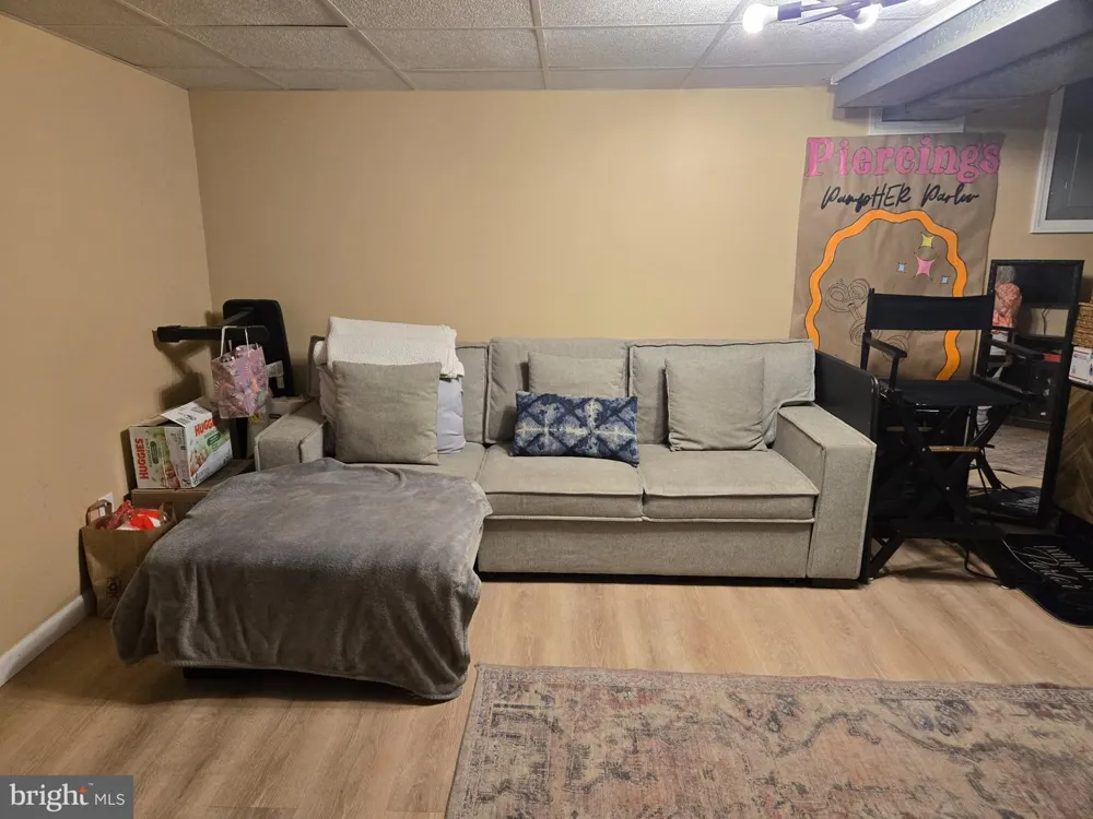 12 E WYNCLIFFE AVENUE Clifton Heights, PA 19018