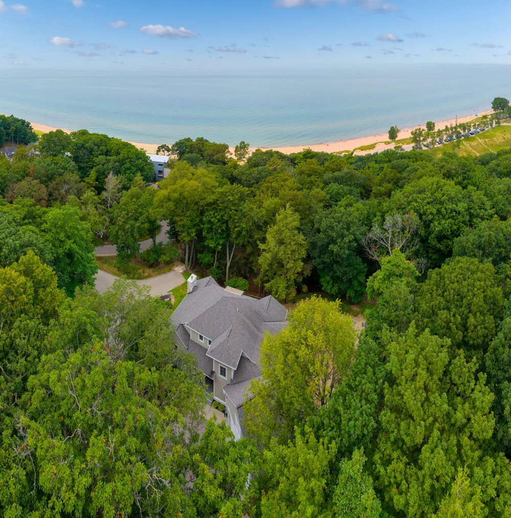690 Dune Grass Circle Drive Saugatuck, MI 49453