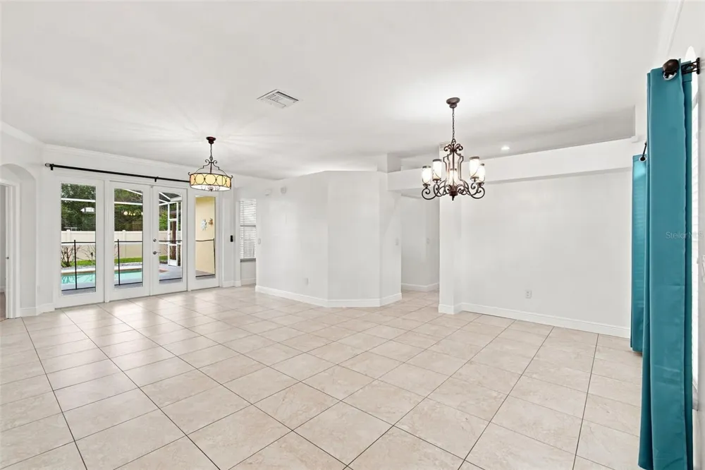 1512 CROOKED STICK DRIVE Valrico, FL 33596