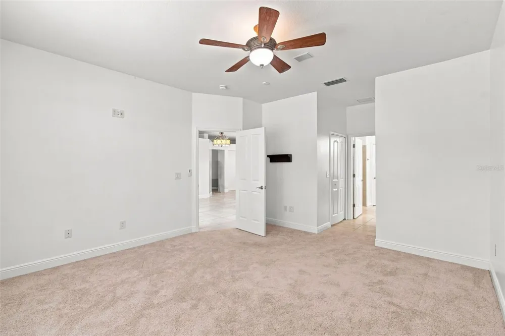 1512 CROOKED STICK DRIVE Valrico, FL 33596