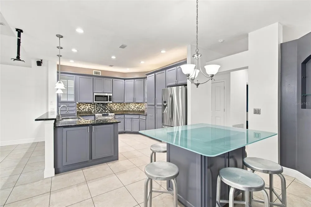 1512 CROOKED STICK DRIVE Valrico, FL 33596