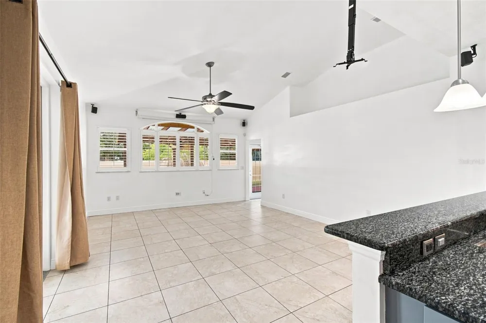 1512 CROOKED STICK DRIVE Valrico, FL 33596