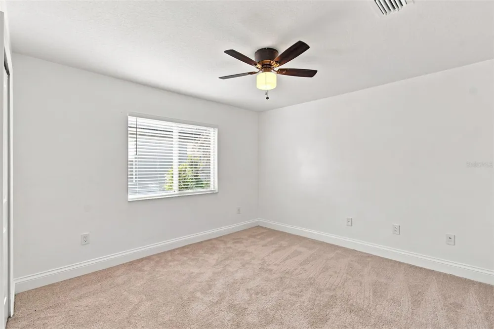 1512 CROOKED STICK DRIVE Valrico, FL 33596